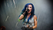 Grupės &bdquo;Arch Enemy&ldquo; vokalistė Alissa White-Gluz