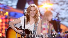 Sheryl Crow &scaron;venčia 52-ąjį gimtadienį
