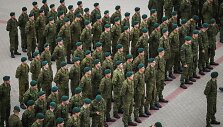 Į atsargą i&scaron;leisti paskutiniai 2015 m. &scaron;aukimo nuolatinės privalomosios pradinės karo tarnybos kariai