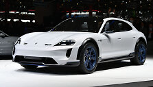 &bdquo;Porsche Mission E Cross Turismo&ldquo;