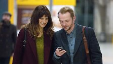 Lake Bell ir Simonas Peggas filme &bdquo;Pavogtas pasimatymas&ldquo;