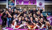 Laura Ju&scaron;kaitė su &bdquo;Valencia&ldquo; komanda triumfavo FIBA taurės turnyre.