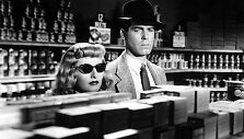 Film noir etalonu laikoma Billio Wilderio juosta &bdquo;Dviguba kompensacija&ldquo; (Double Indemnity,1944).