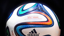 brazuca kamuolys