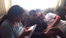 Niujorkietis Joe Riquelme per &scaron;ias Kalėdas savo tėvams įteikė pačią geriausią dovaną &ndash; i&scaron;mokėjo visą jų būsto paskolą