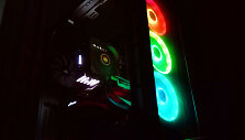 &bdquo;Crystal 680X RGB&ldquo; tamsoje atrodo gerai