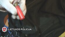 Uostamiesčio pareigūnai i&scaron;siai&scaron;kino, kaip įtariamieji susidorojo su bendru.