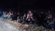 &Scaron;alčininkų rajone pasieniečiai sulaikė 18 irakiečiais prisistačiusių migrantų.