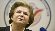 Rusijos prezidentas Vladimiras Putinas apdovanojo pirmąją kosmonautę Valentiną Tere&scaron;kovą