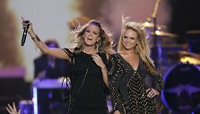 Carrie Underwood ir Miranda Lambert