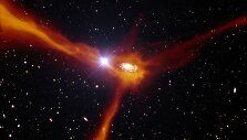 Dėl kvazaro &scaron;viesos astronomai galėjo tiesiogiai stebėti, kaip nuo Žemės nutolusi galaktika siurbia aplinkines dujas - iliustracijoje &scaron;is procesas pavaizduotas dailininko rankomis