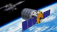 Erdvėlaivis &bdquo;Cygnus&ldquo;, kurį su palydovais į TKS pakels raketa ne&scaron;ėja.