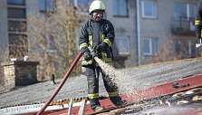 Gaisras &Scaron;vyturio gatvėje, Vilniuje.