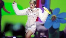 Miley Cyrus &bdquo;iHeartRadio&ldquo; muzikos festivalyje