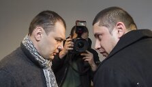 Rumunijos piliečiai i&scaron;girdo nuosprendį bankomato duomenų vagystės byloje.