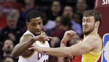 Tristanas Thompsonas ir Donatas Motiejūnas