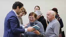 R.&Scaron;arknickas savo knygos pristatyme Anyk&scaron;čiuose 