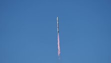 Į kosmosą paleista Kinijos raketa, kuri penktadienį grįžo į Žemę