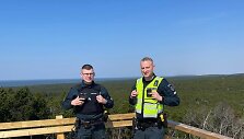 Neringos miesto PK pareigūnai Ignas Buckiūnas ir Antanas Jurčys