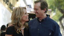 Cheryl Hines ir Robertas F.Kennedy jaunesnysis