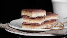 Naminiai &bdquo;Snickers&ldquo; batonėliai