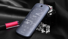 &bdquo;YotaPhone 2&ldquo;