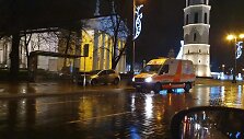 &bdquo;CityBee&ldquo; automobilio sukelta avarija Katedros aik&scaron;tėje