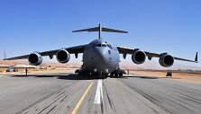 Čagčarano oro uoste nutūpęs lėktuvas C17 &bdquo;Boeing Globemaster III&ldquo;