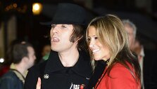 Liamas Gallagheris su žmona Nicole Appleton