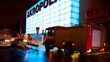 Klaipėdos &bdquo;Akropolyje&ldquo; naktį surengtos ekstremalių situacijų valdymo pratybos. 