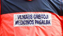 Į mitingą Vilniaus centre medikai suvažiavo ir greitosios pagalbos automobiliais
