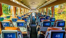&Scaron;iuolaikinio autobuso salonas