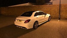 Ie&scaron;komas &bdquo;Mercedes-Benz&ldquo; automobilis