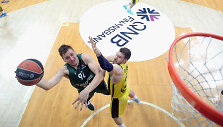 Eurolygos ketvirtfinalio antrajame mače Stambule &bdquo;Žalgiris&ldquo; įveikė &bdquo;Fenerbahče&ldquo; klubą 82:80.