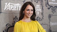 Jennifer Love Hewitt &scaron;venčia 35-ąjį gimtadienį