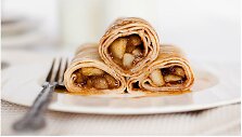 &bdquo;Cr&ecirc;pes&ldquo; su cinamonu ir obuolių įdaru