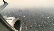 LOT skrydis vir&scaron; Londono
