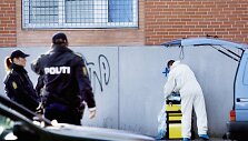 Danijos policija ie&scaron;ko įrodymų Kopenhagoje. / Scanpix Denmark / REUTERS