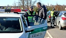 Vairuotojų blaivumo patikrinimas Panevėžyje