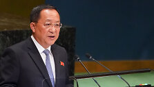 &Scaron;iaurės Korėjos užsienio reikalų ministras Ri Yong Ho