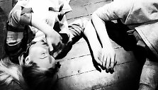 Nacionaliniame Kauno dramos teatre &ndash; spektaklio paaugliams &bdquo;Lė-kiau-lė-kiau&ldquo; premjera. 