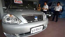 Kinijoje, stengiantis patenkinti augančią paklausą, &scaron;iemet pagaminta jau 10 mln. automobilių.