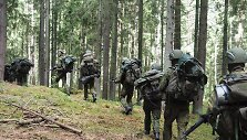 Kazlų Rūdos poligone studentai prakti&scaron;kai įtvirtina karybos žinias