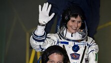Antonas &Scaron;kaplerovas (Rusija), NASA astronautas Terry Virtsas (JAV) ir ESA astronautė Samantha Cristoforetti