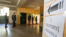 Abiturientams &ndash; i&scaron;bandymas lietuvių kalba
