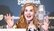 &bdquo;Eurovizijos 2013&ldquo; nugalėtoja danė Emmelie