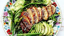 Salotos su Teriyaki vištiena