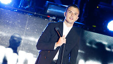 &bdquo;Hurts&ldquo; pasirodymas