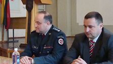 R.Sarapas (de&scaron;inėje)
