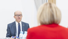 Lenkijos ambasadorius Lietuvoje Konstanty Radziwiłł susitiko su  Lietuvos užsienio reikalų viceministre Jovita Neliup&scaron;iene